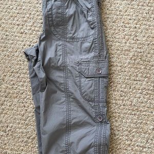 Calvin Klein size large 100% cotton cargo capris
